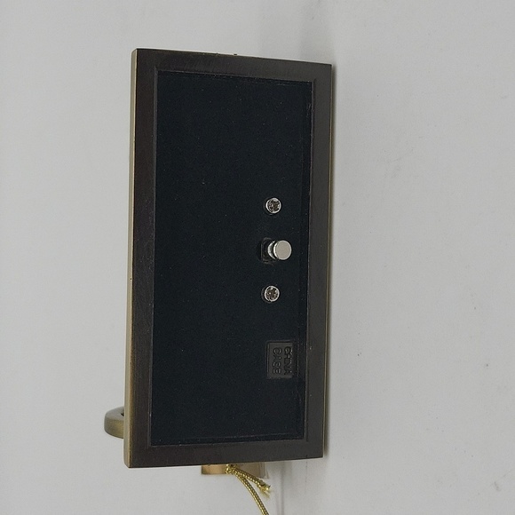 1991- Sewing Machine Clock NWT - Picture 3 of 8